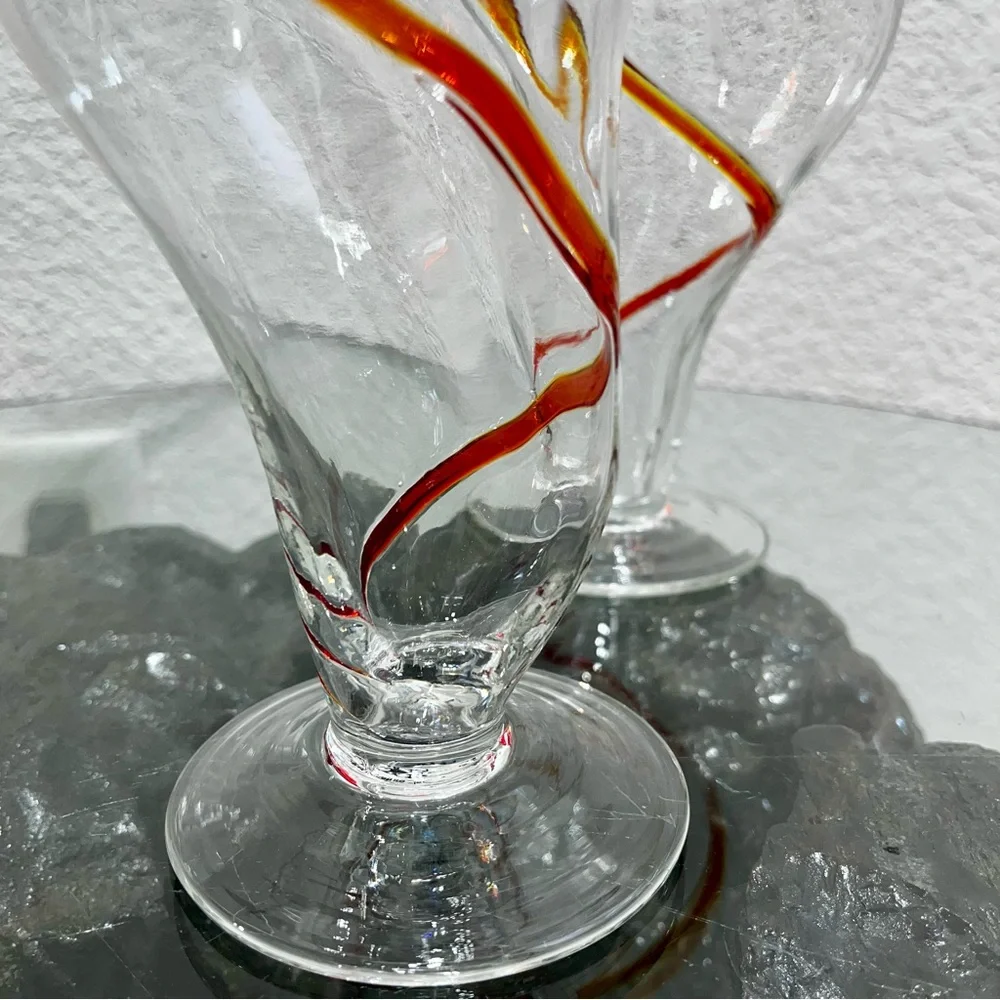 Set Of (2) Pier 1 Red Swirline Tornado Swirl new old stock Tumblers 12 oz